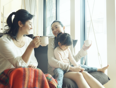 <b>丈夫哀叹“我的老婆不上班嘛”，看完真相泪奔了</b>