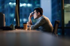 <b>一个被时代抛弃的中年销售：谁没有35岁的一天</b>