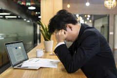 <b>那些放弃稳定工作选择做保险代理的人，后悔了吗？</b>